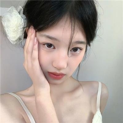 四月的女儿